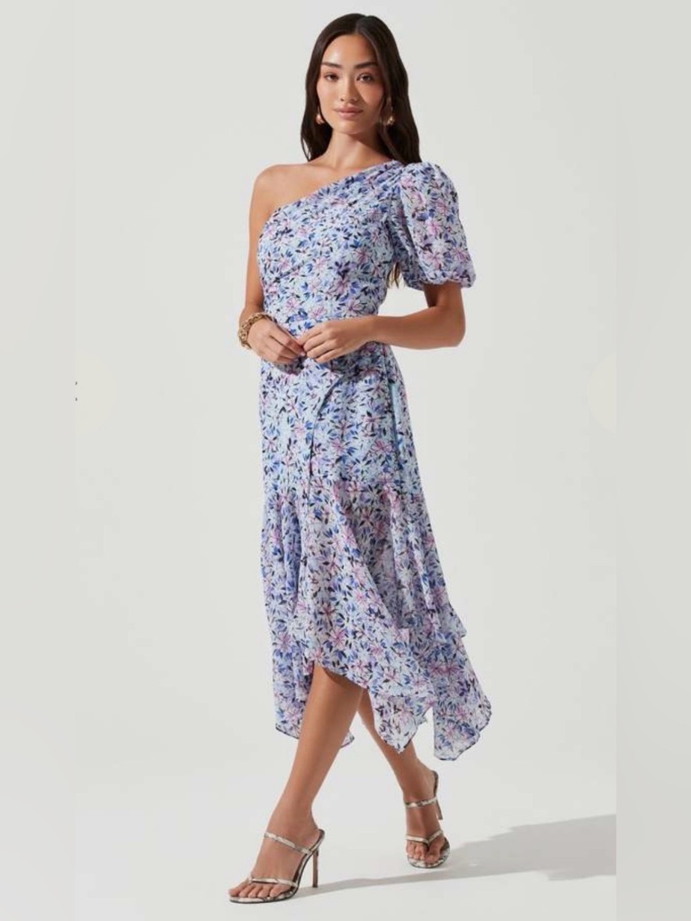 Astr One-Shoulder Lavender Floral Midi Dress